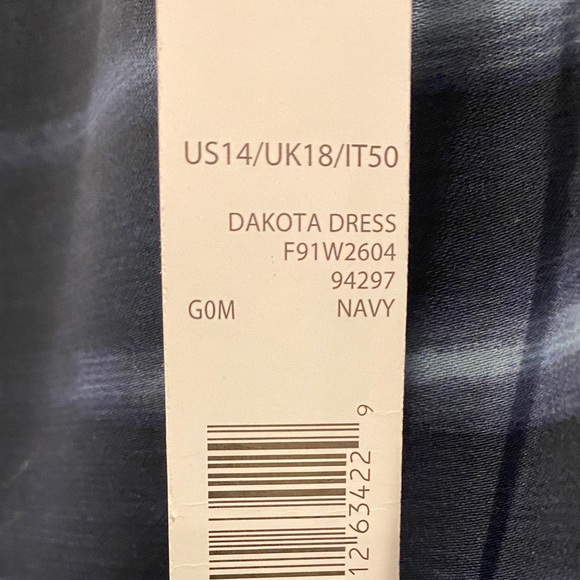 T Tahari Navy Dakota Dress - NWT - Picture 4 of 15